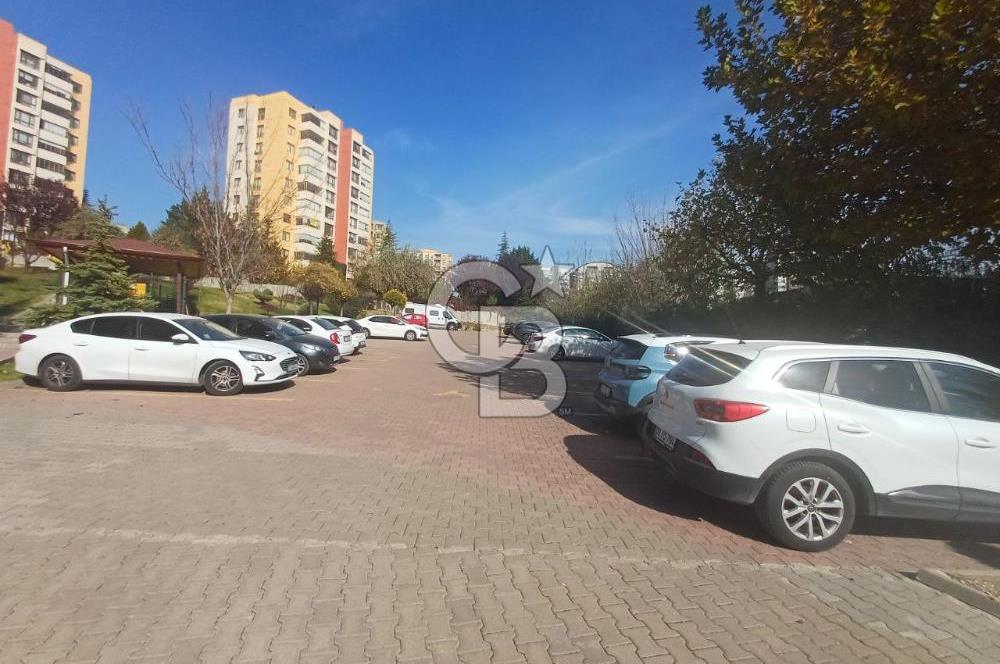 Yaşamkent Park Caddesinde Geniş Peyzajlı Satılık 3+1 Daire