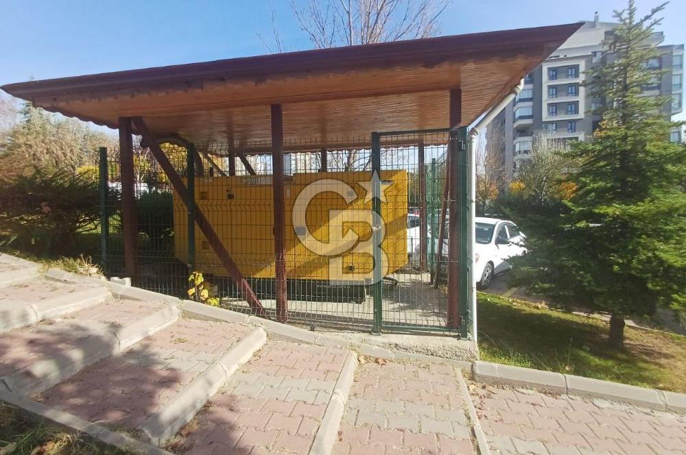 Yaşamkent Park Caddesinde Geniş Peyzajlı Satılık 3+1 Daire