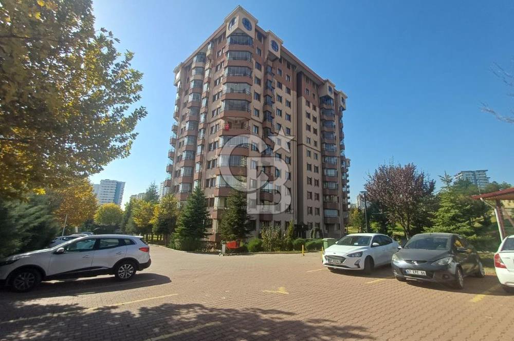 Yaşamkent Park Caddesinde Geniş Peyzajlı Satılık 3+1 Daire