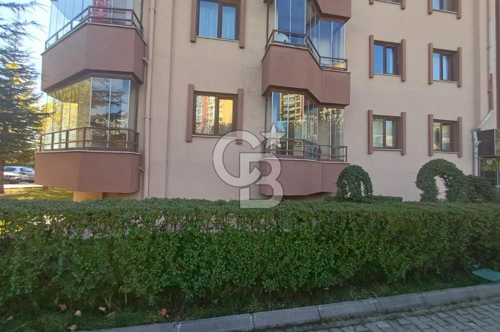 Yaşamkent Park Caddesinde Geniş Peyzajlı Satılık 3+1 Daire