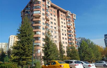 Yaşamkent Park Caddesinde Geniş Peyzajlı Satılık 3+1 Daire