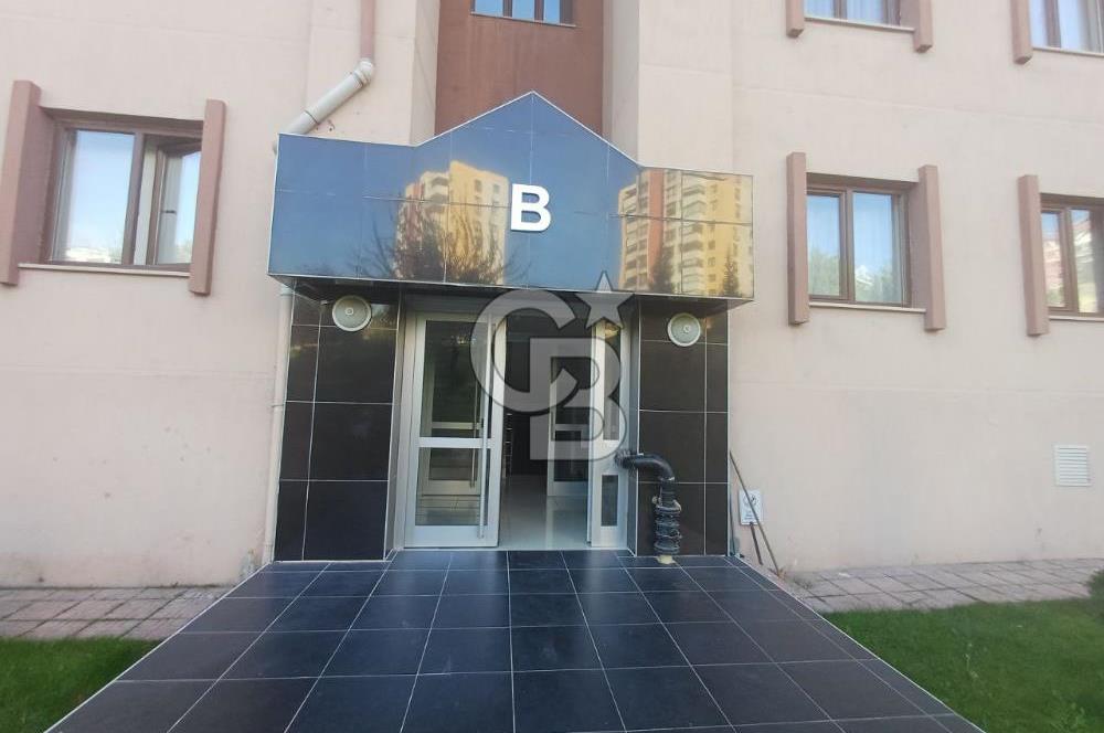 Yaşamkent Park Caddesinde Geniş Peyzajlı Satılık 3+1 Daire