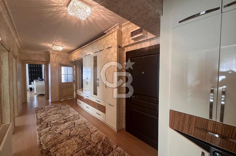 Osmanlı Mahallesi 'nde Cadde Üstü Satılık Geniş, Ferah 3+1 Daire