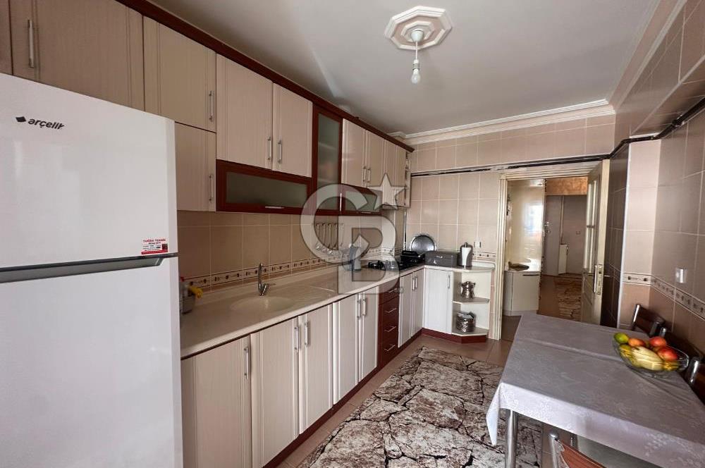 Osmanlı Mahallesi 'nde Cadde Üstü Satılık Geniş, Ferah 3+1 Daire