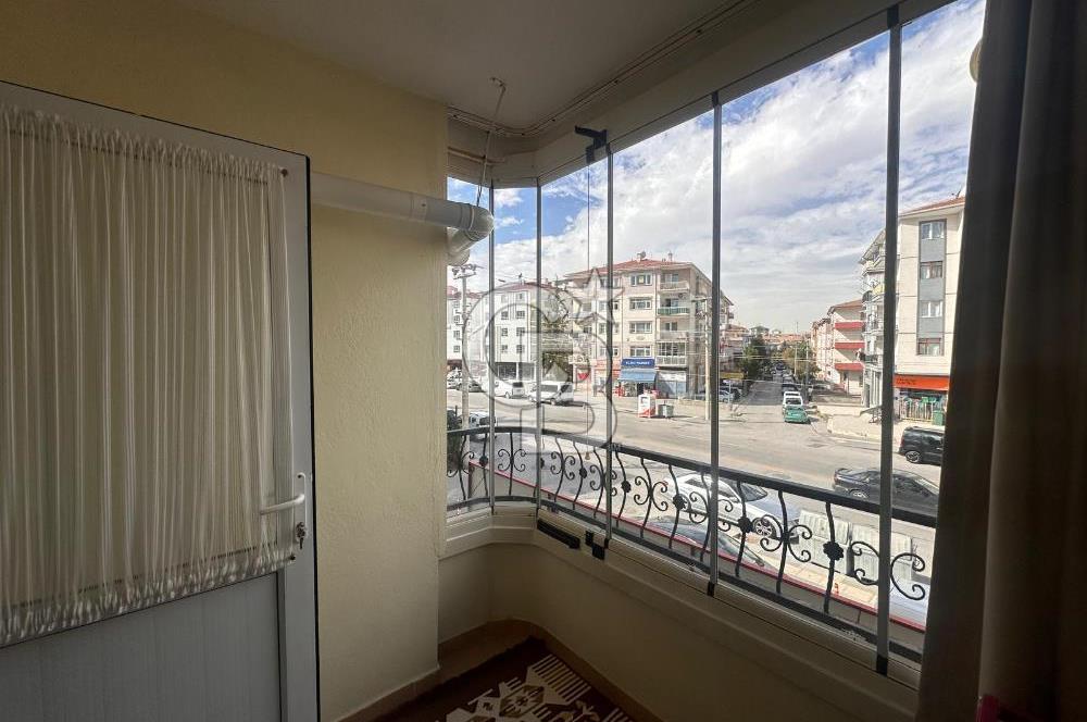 Osmanlı Mahallesi 'nde Cadde Üstü Satılık Geniş, Ferah 3+1 Daire