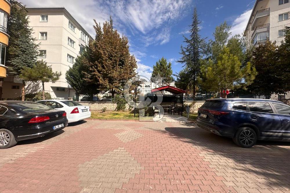 Osmanlı Mahallesi 'nde Cadde Üstü Satılık Geniş, Ferah 3+1 Daire