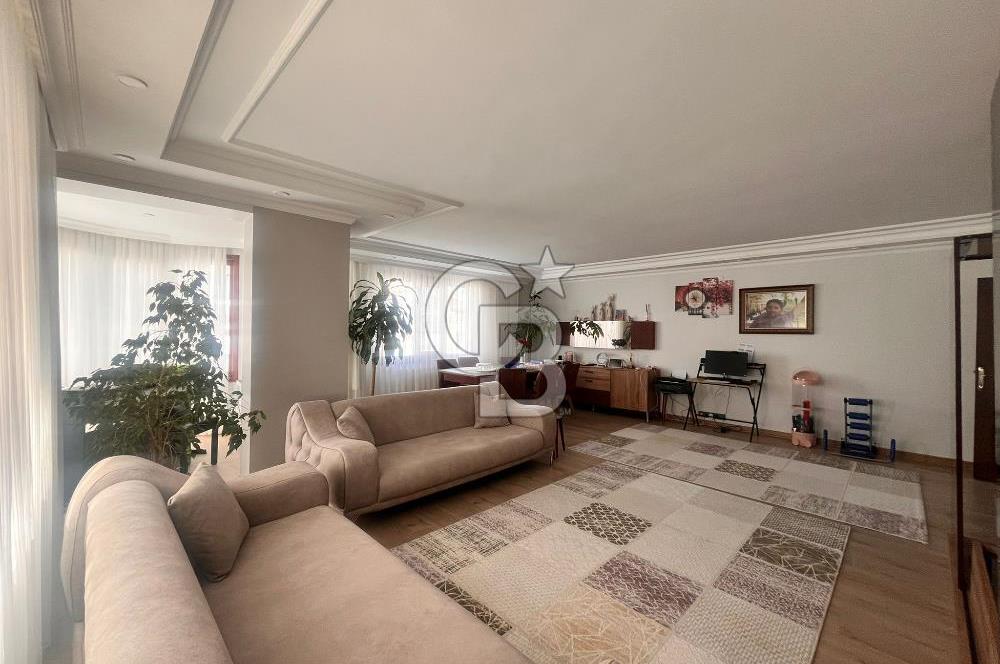 Cb Vizyon Tuğba ERKAL'dan Merkezi Lokasyon Yapılı Geniş Daire