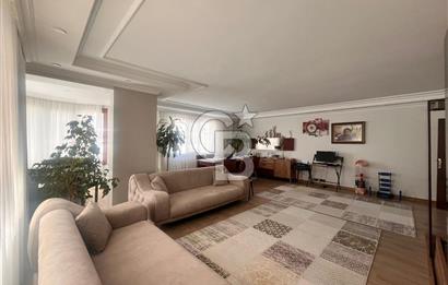 Cb Vizyon Tuğba ERKAL'dan Merkezi Lokasyon Yapılı Geniş Daire