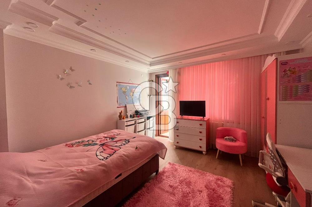 Cb Vizyon Tuğba ERKAL'dan Merkezi Lokasyon Yapılı Geniş Daire