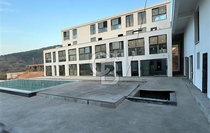 Yeni foça'da 3+1 Akıllı Ev Sistemli Dubleks Villa