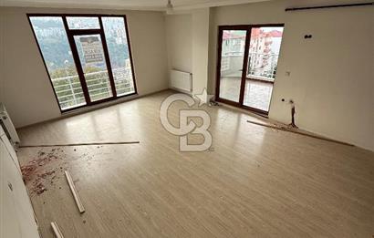 DENİZ VE ŞEHİR MANZARALI, MERKEZİ KONUMDA 3+1 KİRALIK DAİRE