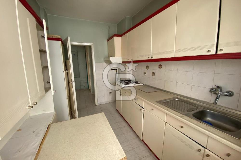 EMEK MH AŞTİ YAKINI ARA KAT,AÇIK OTOPARKLI BOŞ 3+1 SATILIK DAİRE