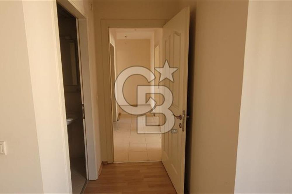 Karşıyaka Oyak Sitesinde Full Deniz Manzaralı 3+1 Kiralık Daire.