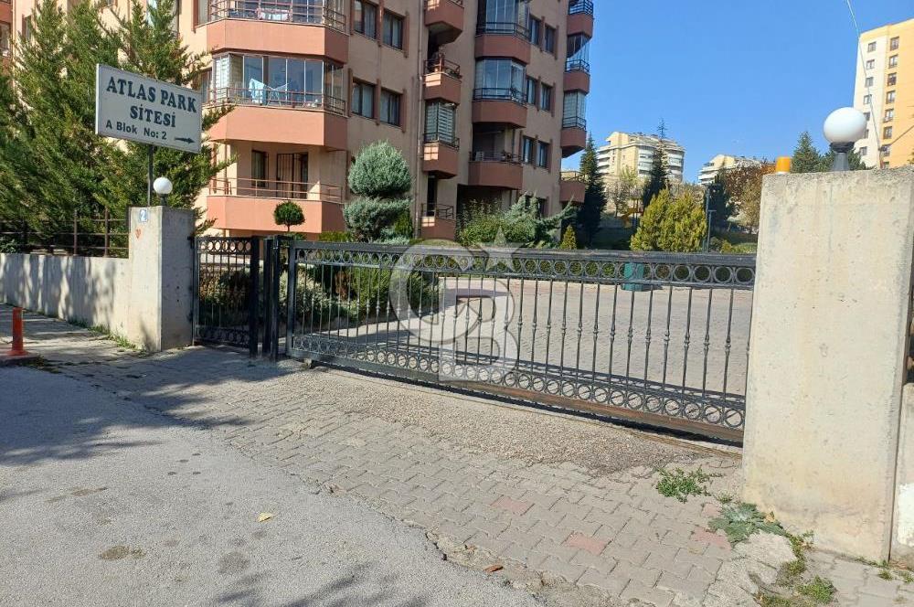 Yaşamkent Park Caddesinde Geniş Peyzajlı Satılık 3+1 Daire