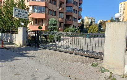 Yaşamkent Park Caddesinde Geniş Peyzajlı Satılık 3+1 Daire