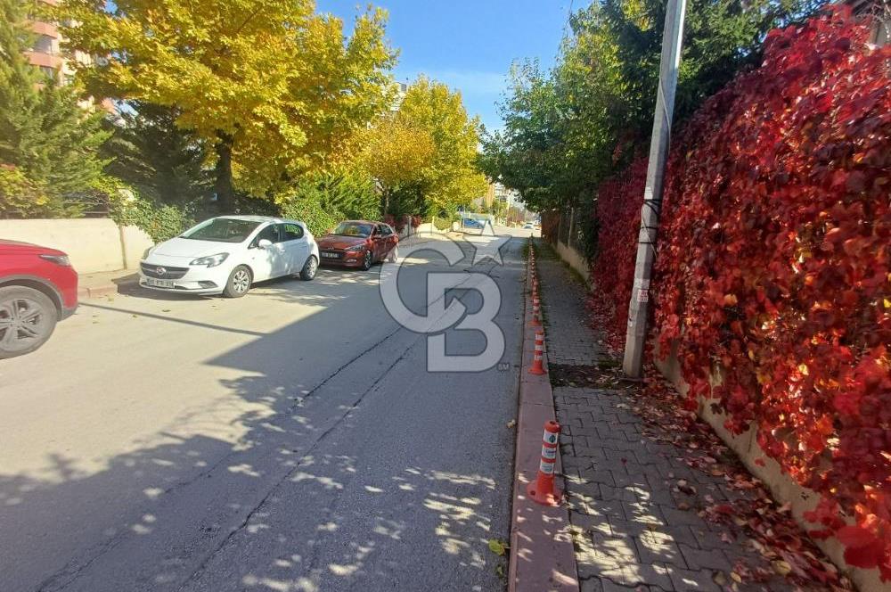 Yaşamkent Park Caddesinde Geniş Peyzajlı Satılık 3+1 Daire