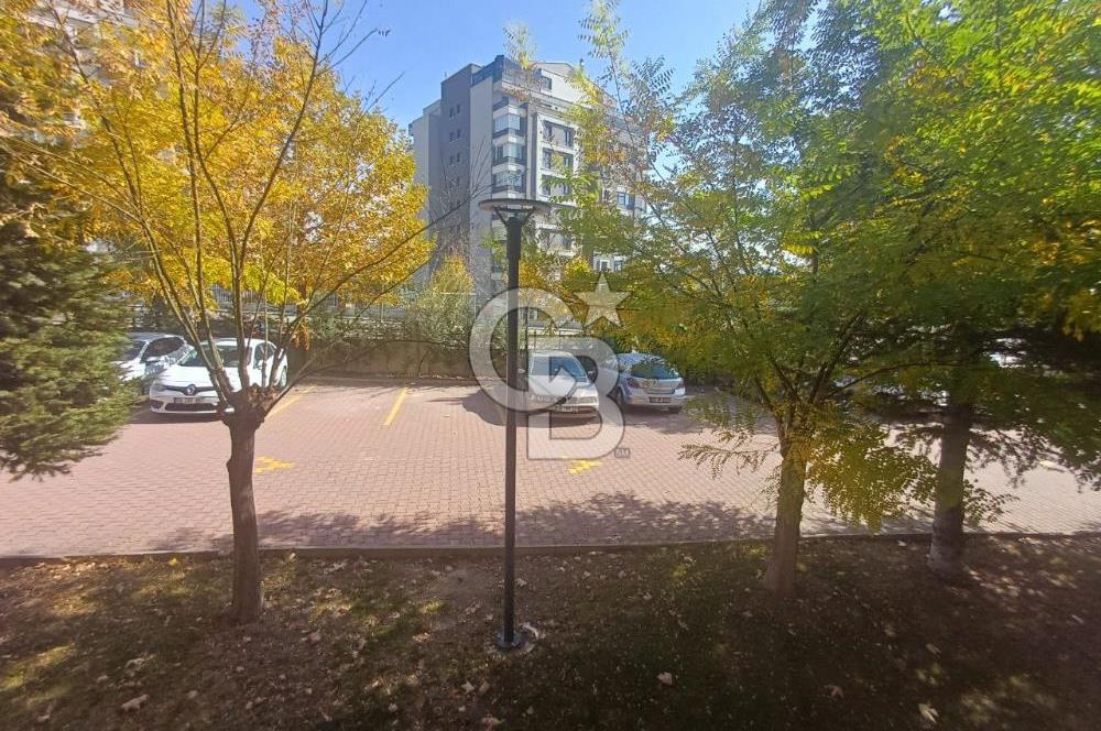 Yaşamkent Park Caddesinde Geniş Peyzajlı Satılık 3+1 Daire