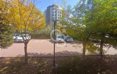 Yaşamkent Park Caddesinde Geniş Peyzajlı Satılık 3+1 Daire