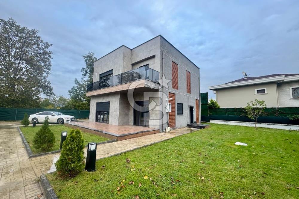CB Elexus| Kırkpınarda Göl ve Orman Manzaralı 4+1 Satılık Villa