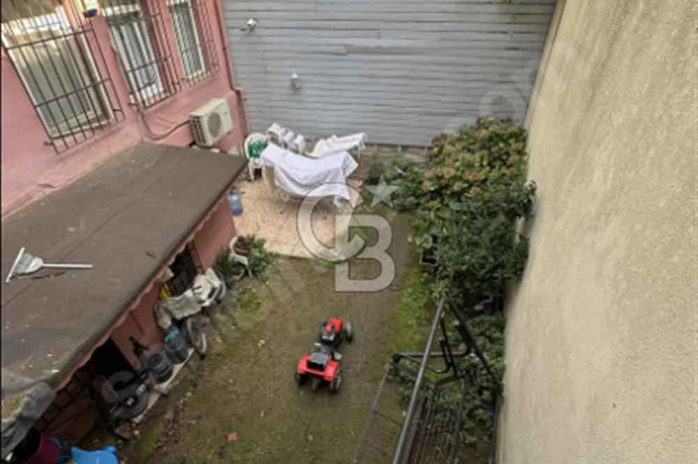 BEBEK DAYIBEY SOKAKTA 2 KATLI BAHÇELİ SATILIK MÜSTAKİL EV