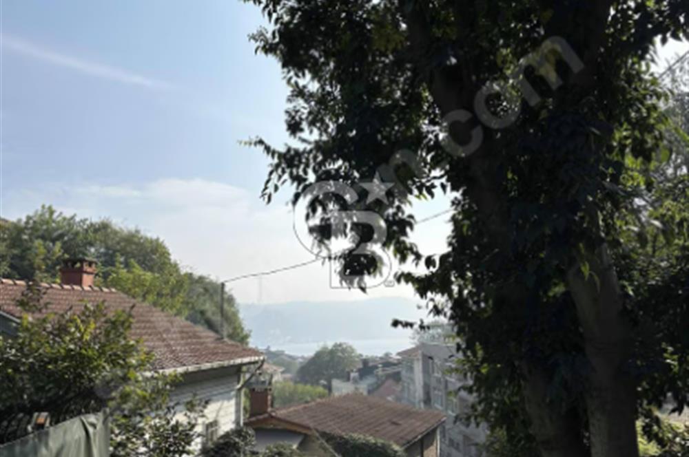 BEBEK DAYIBEY SOKAKTA 2 KATLI BAHÇELİ SATILIK MÜSTAKİL EV