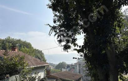 BEBEK DAYIBEY SOKAKTA 2 KATLI BAHÇELİ SATILIK MÜSTAKİL EV