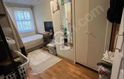 BEBEK DAYIBEY SOKAKTA 2 KATLI BAHÇELİ SATILIK MÜSTAKİL EV