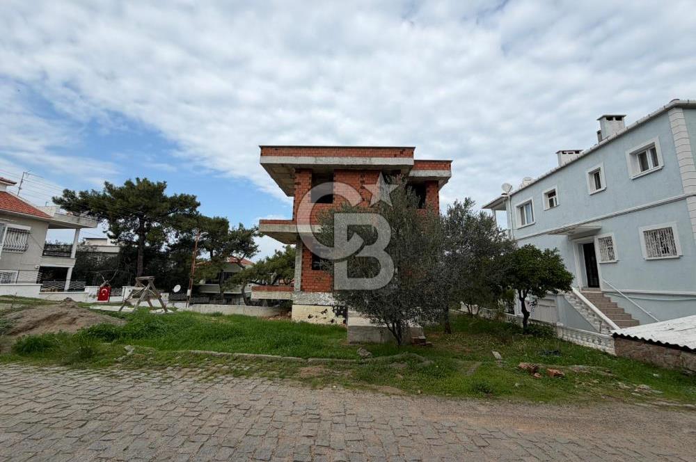 Ayvalık Çamlıkta Her Katı Deniz Manzaralı Natamam 3 Katlı Villa