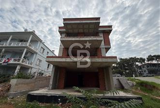 Ayvalık Çamlıkta Her Katı Deniz Manzaralı Natamam 3 Katlı Villa - 5 - 312340