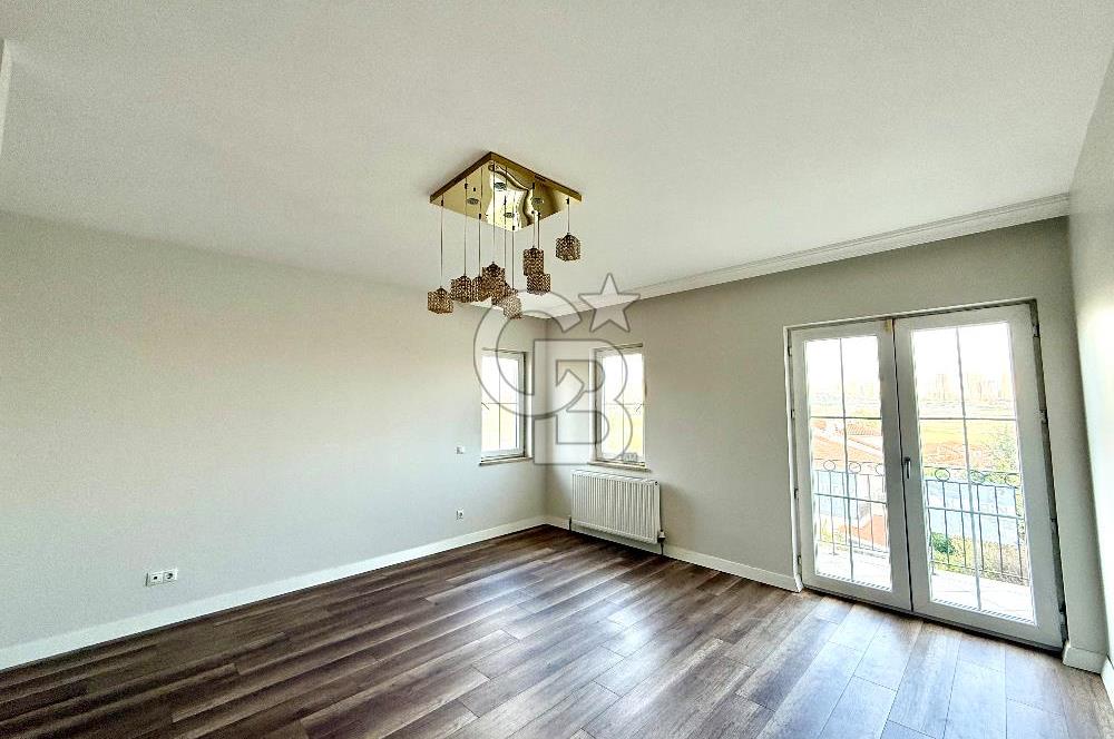 Ardıçlı Göl Evleri Satılık 5+2 Dubleks Villa