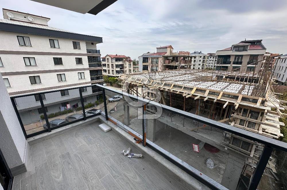 Cumhuriyet Mahallesi’nde Satılık 3. Kat Daire – Asansörlü, Geniş Balkonlu, Denize Yakın