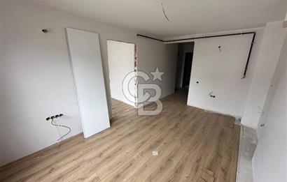 Cumhuriyet Mahallesi’nde Satılık 3. Kat Daire – Asansörlü, Geniş Balkonlu, Denize Yakın