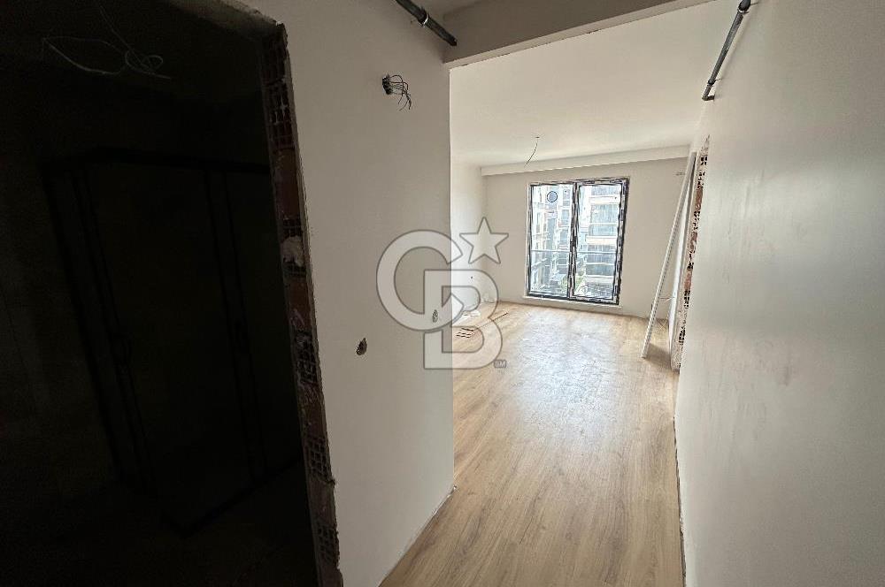 Cumhuriyet Mahallesi’nde Satılık 3. Kat Daire – Asansörlü, Geniş Balkonlu, Denize Yakın