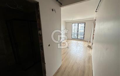 Cumhuriyet Mahallesi’nde Satılık 3. Kat Daire – Asansörlü, Geniş Balkonlu, Denize Yakın