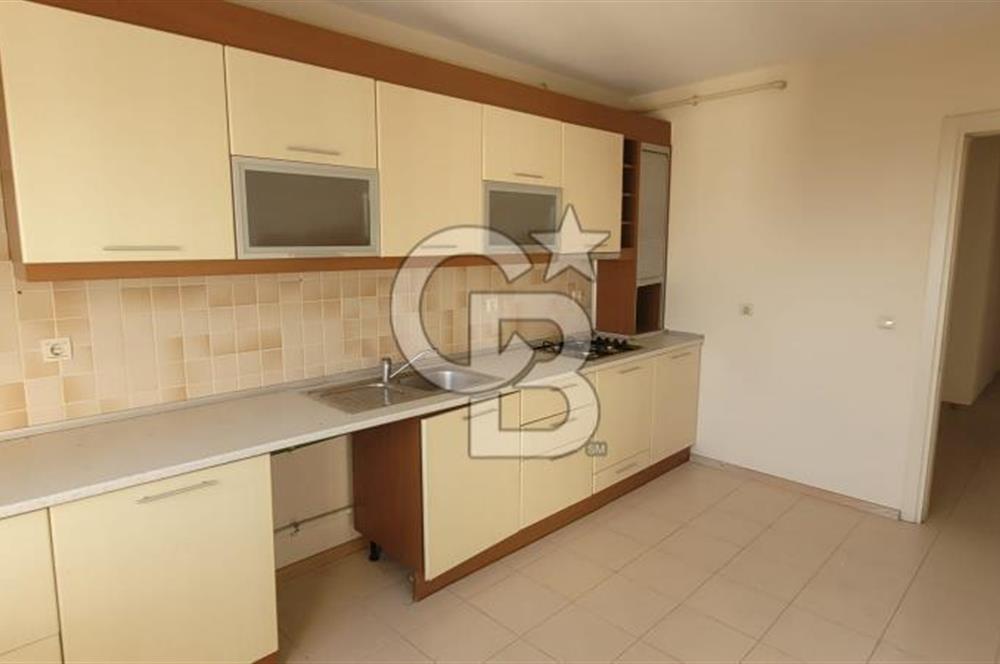 Karşıyaka Oyak Sitesinde Full Deniz Manzaralı 3+1 Kiralık Daire.