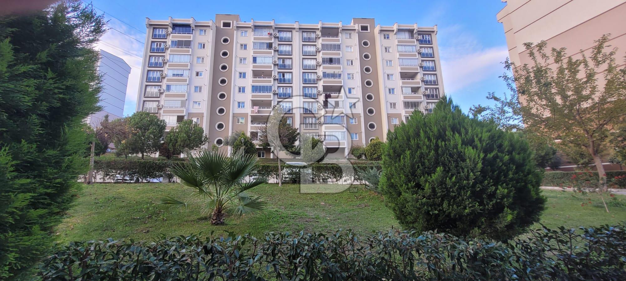 Karşıyaka Oyak Sitesinde Full Deniz Manzaralı 3+1 Kiralık Daire.