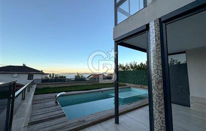 CB ENVOY'dan Karamürsel'de Havuzlu Bahçeli Dubleks Satılık Daire