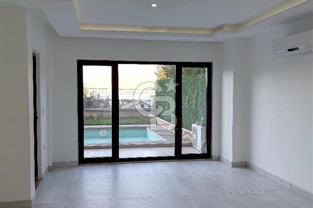 CB ENVOY'dan Karamürsel'de Havuzlu Bahçeli Dubleks Satılık Daire