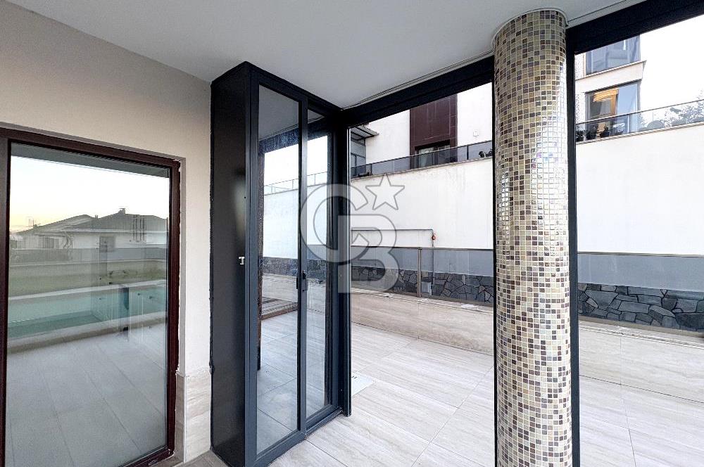 CB ENVOY'dan Karamürsel'de Havuzlu Bahçeli Dubleks Satılık Daire