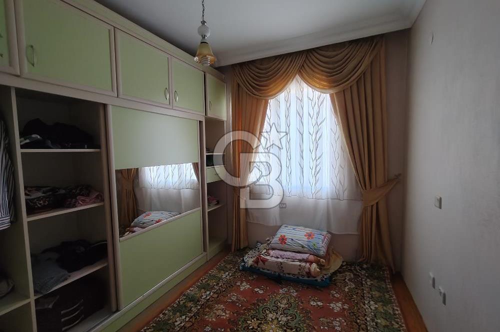 KEMALPAŞA KAMBERLER KÖY MERKEZİNDE 2 KATLI SATILIK EV