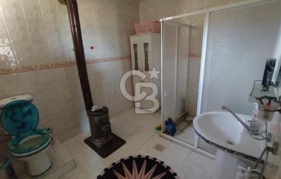 KEMALPAŞA KAMBERLER KÖY MERKEZİNDE 2 KATLI SATILIK EV