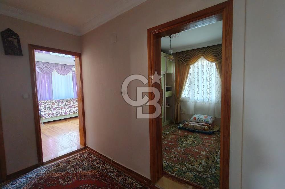 KEMALPAŞA KAMBERLER KÖY MERKEZİNDE 2 KATLI SATILIK EV