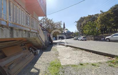 KEMALPAŞA KAMBERLER KÖY MERKEZİNDE 2 KATLI SATILIK EV