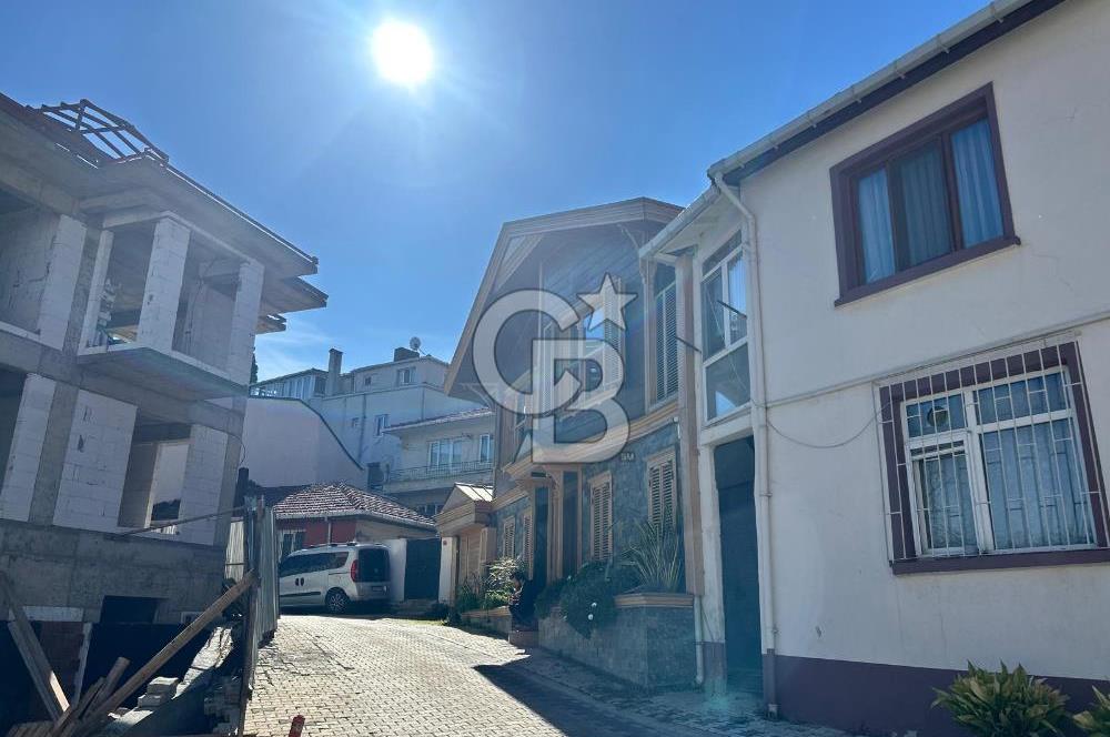 Küçük Çamlıcada, Bulgurlu caddesine çok yakın, yatırımlık arsa.