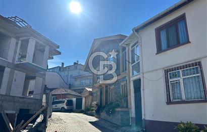 Küçük Çamlıcada, Bulgurlu caddesine çok yakın, yatırımlık arsa.