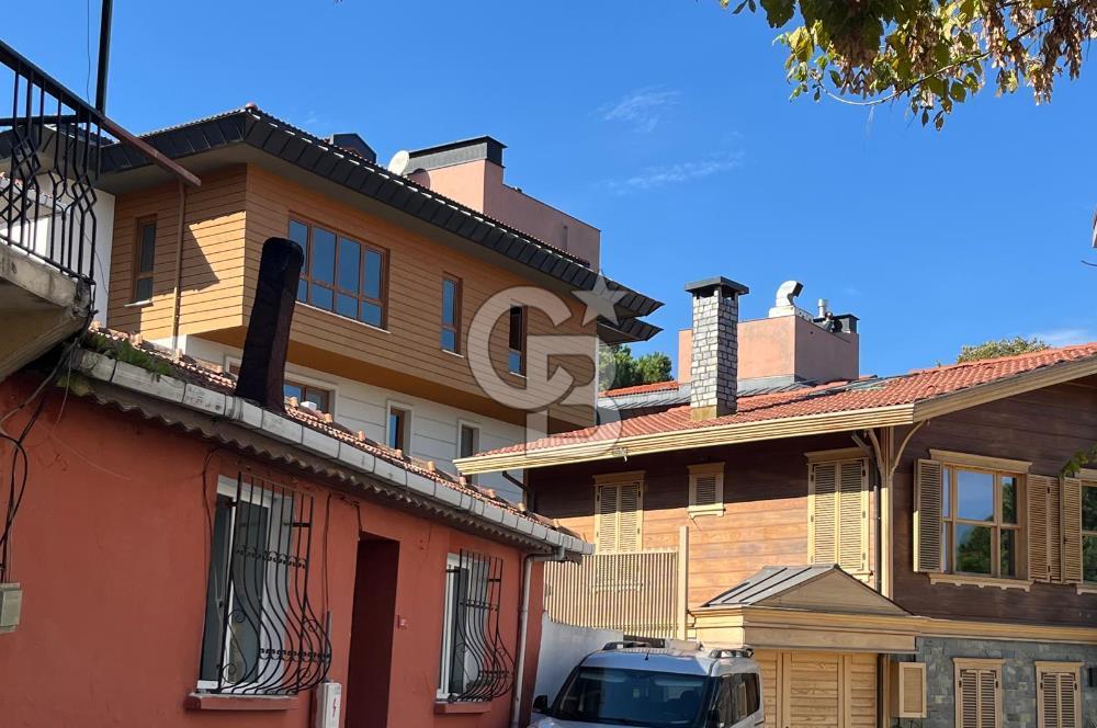 Küçük Çamlıcada, Bulgurlu caddesine çok yakın, yatırımlık arsa.