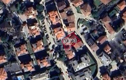 Küçük Çamlıcada, Bulgurlu caddesine çok yakın, yatırımlık arsa.
