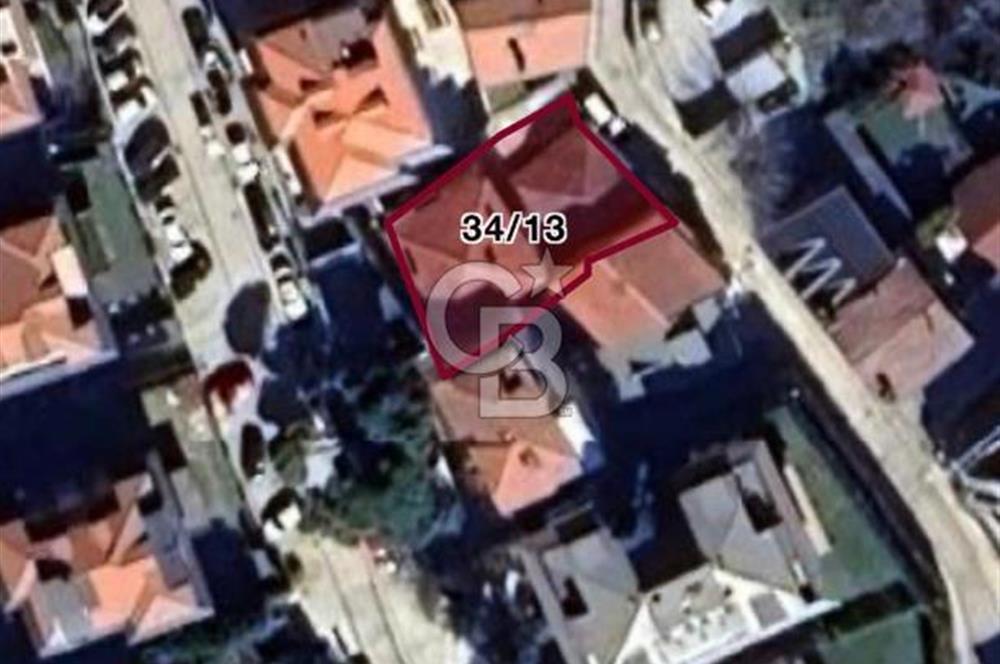 Küçük Çamlıcada, Bulgurlu caddesine çok yakın, yatırımlık arsa.