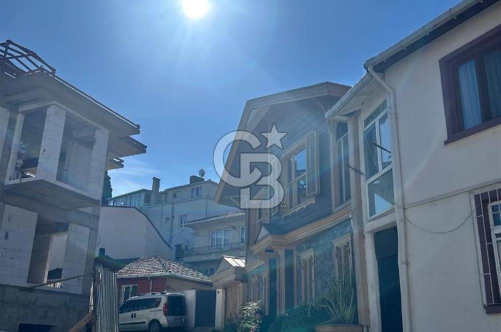 Küçük Çamlıcada, Bulgurlu caddesine çok yakın, yatırımlık arsa.