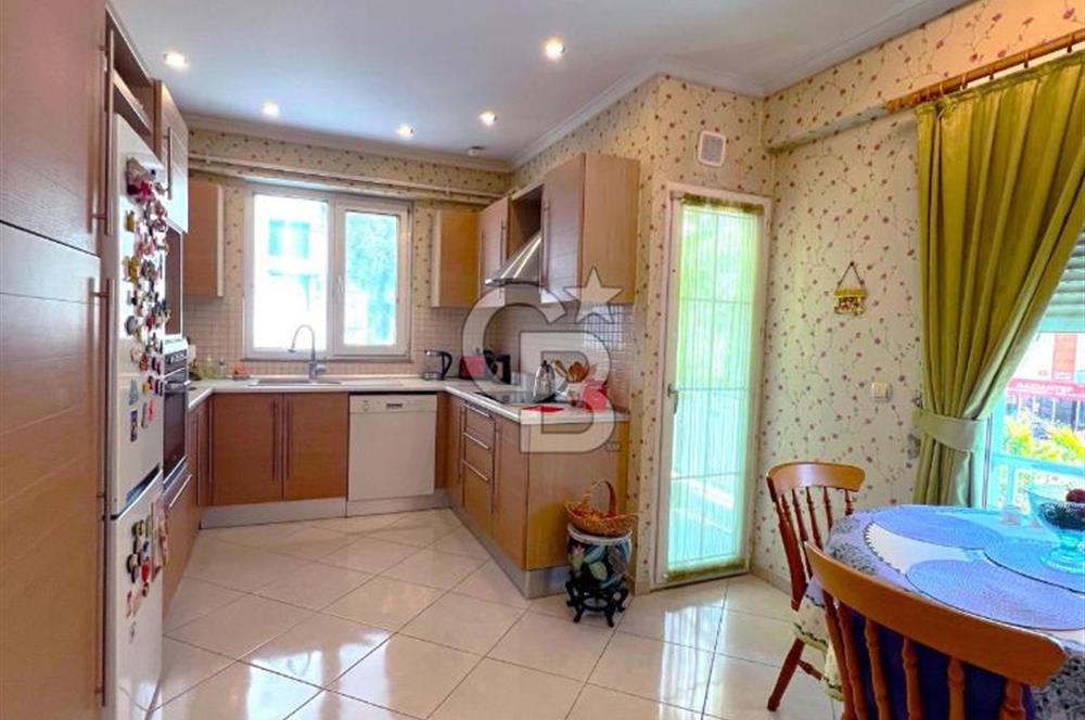 TÜTÜNCÜ MEHMET EFENDİ CAD. ÜZERİNDE 4+1 KÖŞE KONUMLU 280 m2 !!!